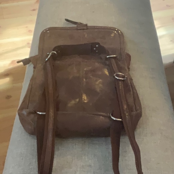 The Sak convertible backpack - Picture 2 of 9